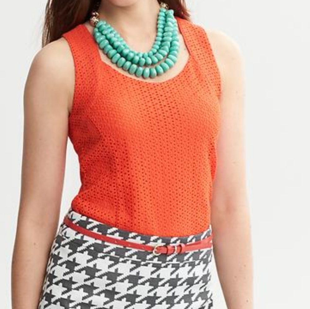 Banana Republic Women's Lava Red Sleeveless Eyelet Blouse Size 10